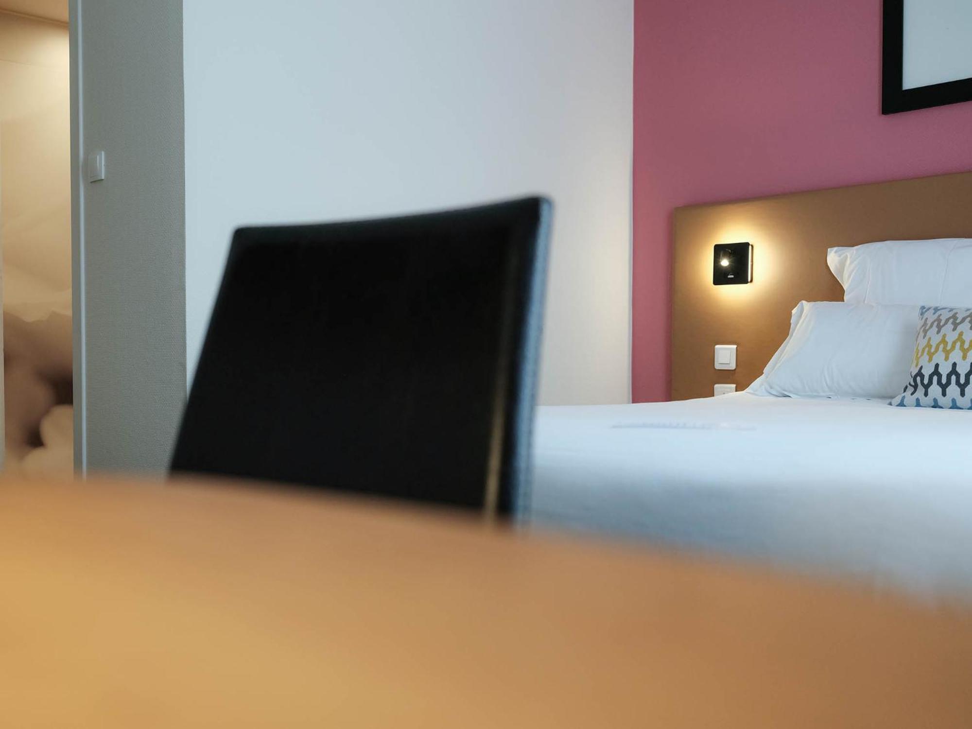 פואטייה Logis Hotel De L'Europe חדר תמונה