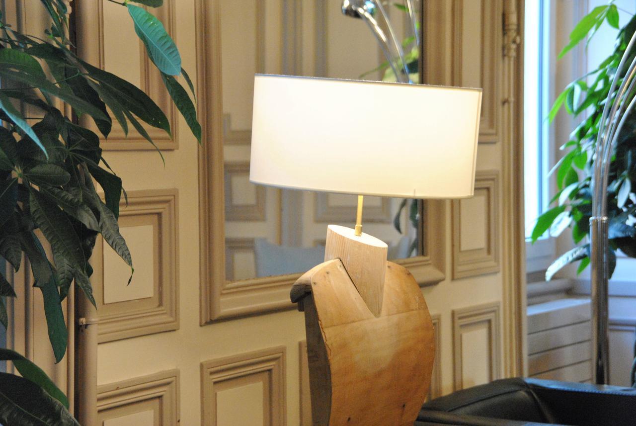 פואטייה Logis Hotel De L'Europe מראה חיצוני תמונה