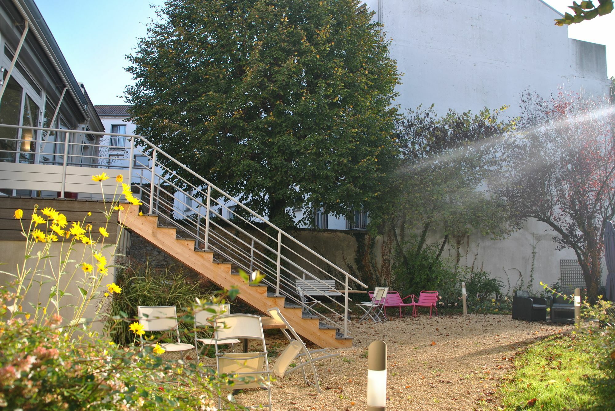 פואטייה Logis Hotel De L'Europe מראה חיצוני תמונה